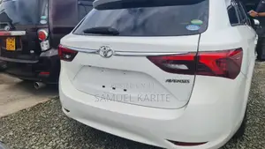 Toyota Avensis 2017 White