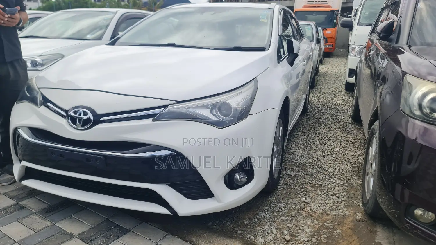 Toyota Avensis 2017 White