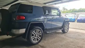 Toyota FJ Cruiser 2016 Blue