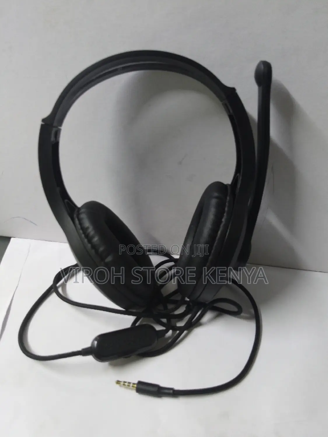 Wired Headphones 3.5mm Jack 1.2m Wire Bass Output Headphones