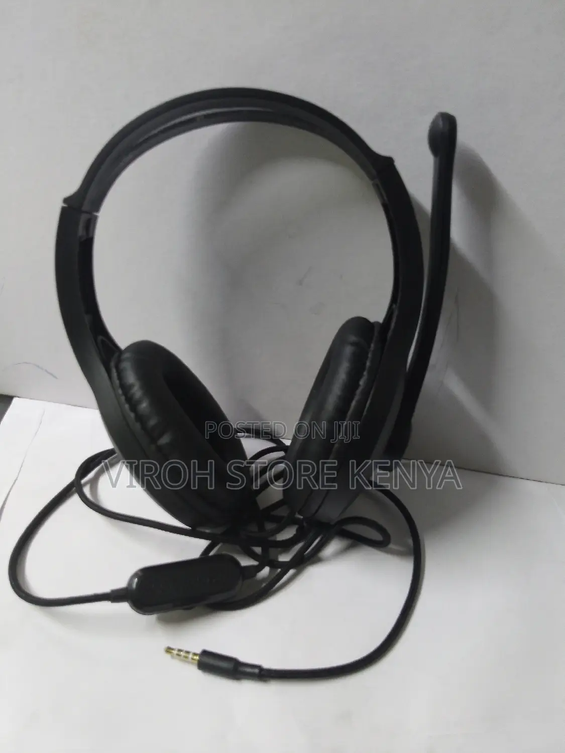 Wired Headphones 3.5mm Jack 1.2m Wire Bass Output Headphones