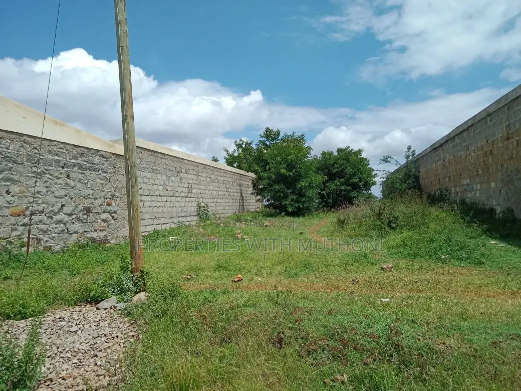 40 × 80 Plot for Sale at Kwa-Vee, Sagana