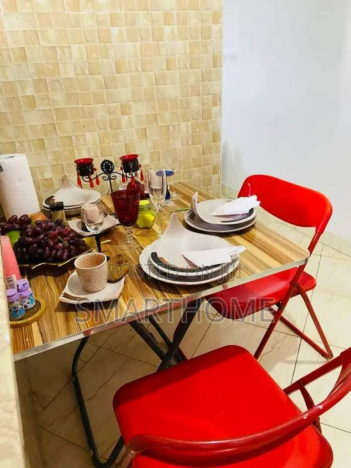 Airbnb One Bedroom South B