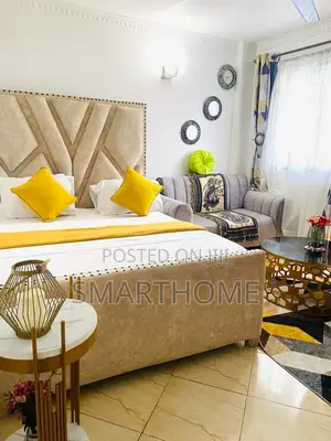 Airbnb One Bedroom South B