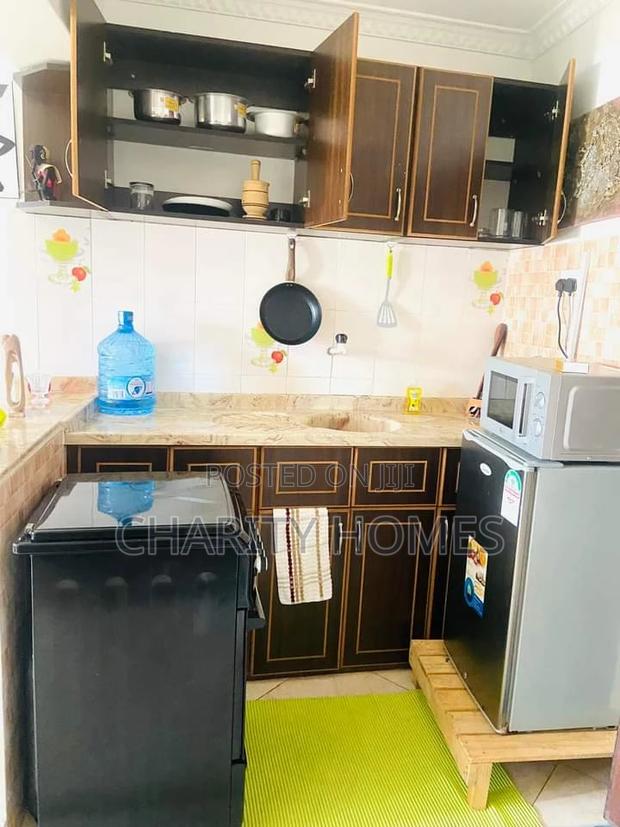 Airbnb One Bedroom South B - thumbnail 6
