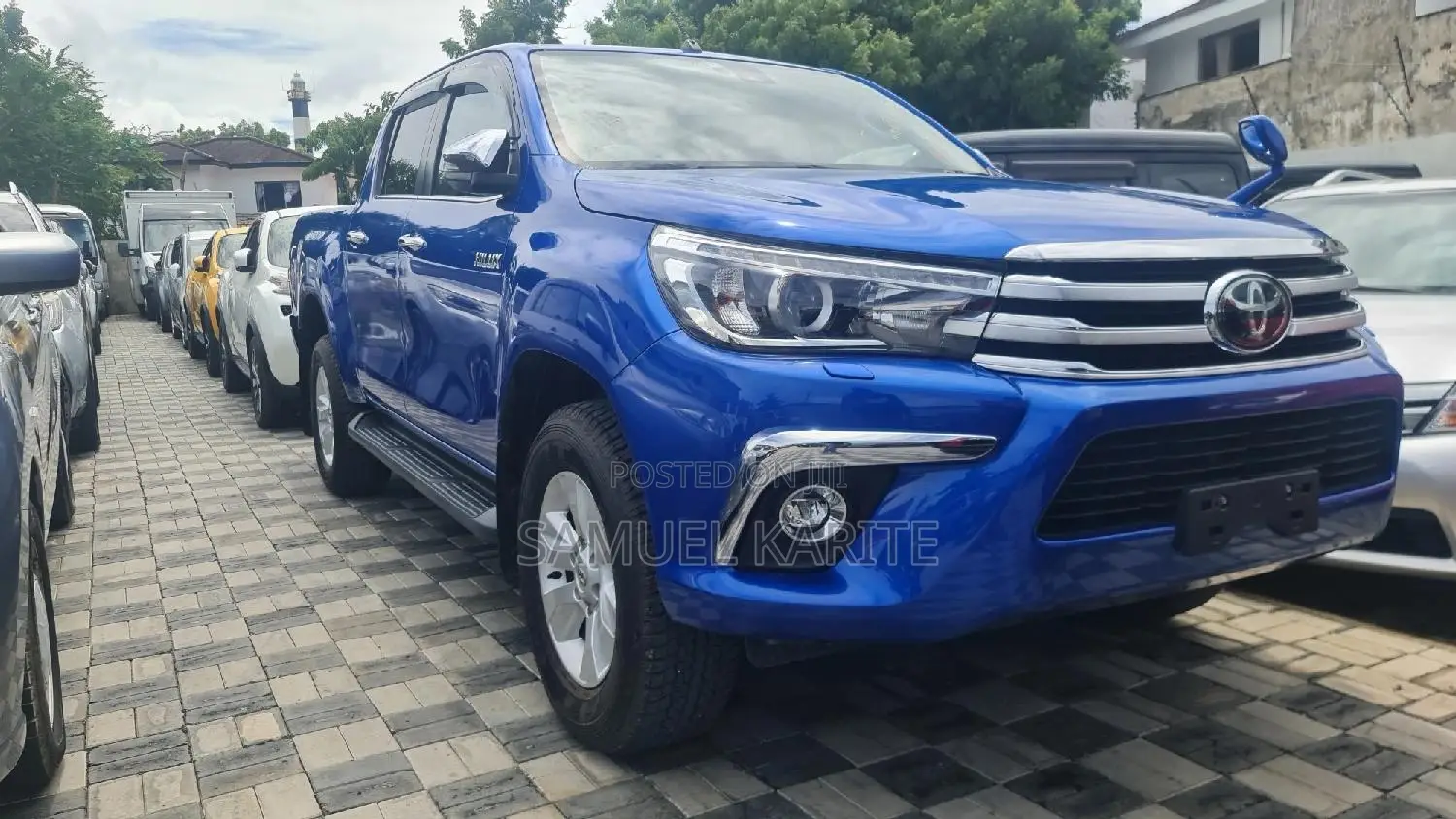 Toyota Hilux 2017 Blue