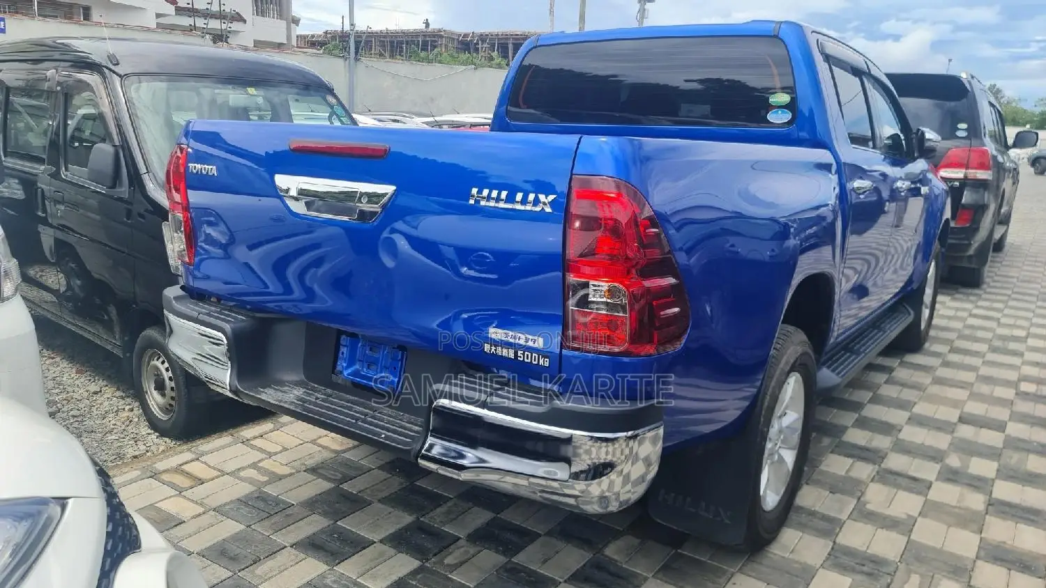 Toyota Hilux 2017 Blue