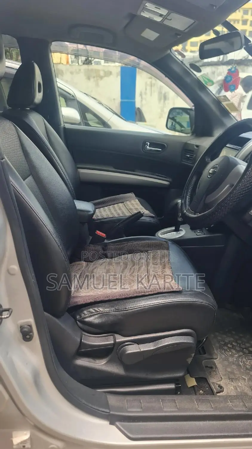 Nissan X-Trail 2014 Silver