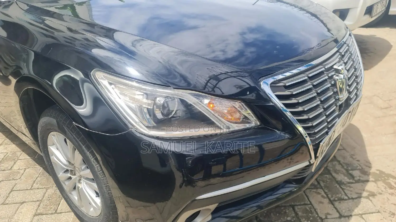 Toyota Crown 2015 Black
