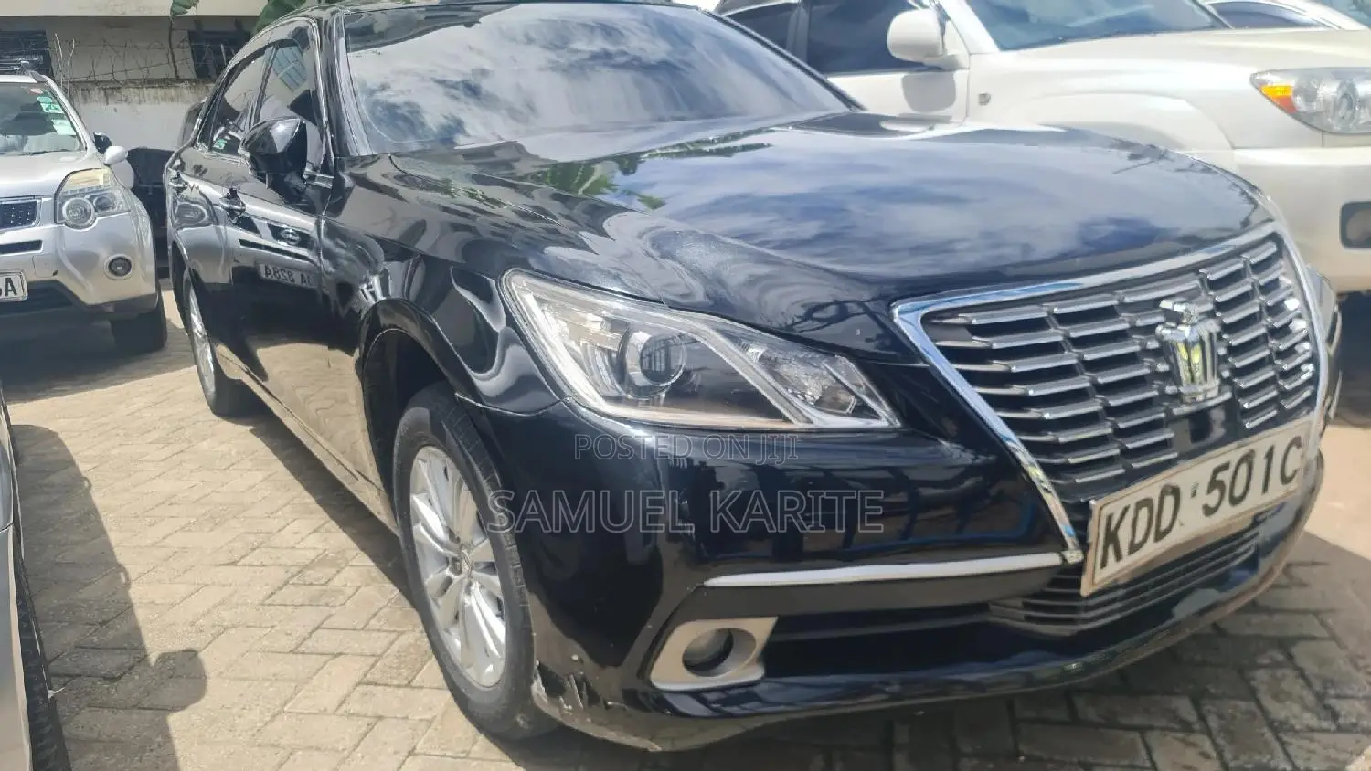 Toyota Crown 2015 Black