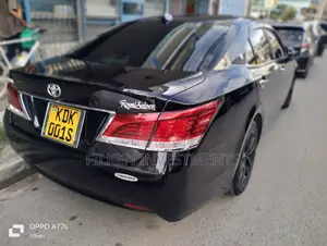 Toyota Crown 2016 Black