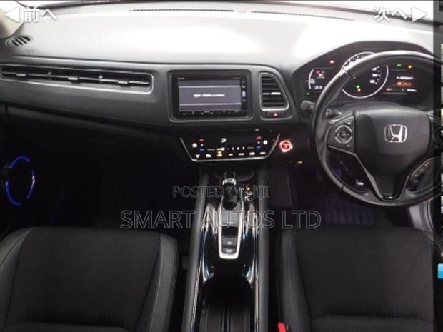 Honda Vezel 2018 Blue - thumbnail 3