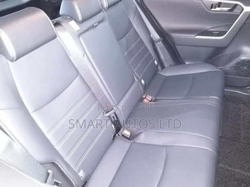 Toyota RAV4 2020 Blue