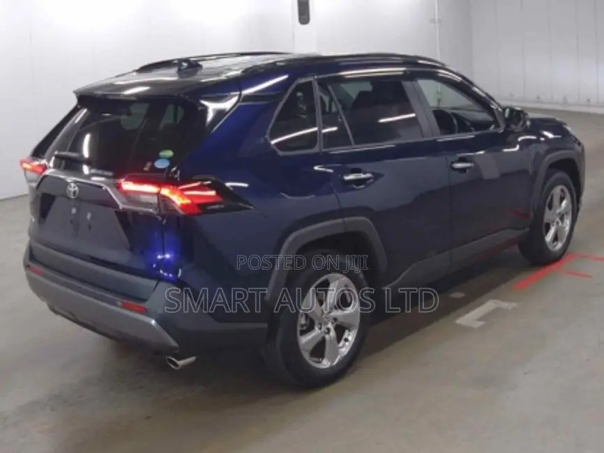 Toyota RAV4 2020 Blue
