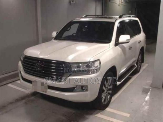 Toyota Land Cruiser 2017 Pearl - thumbnail 2