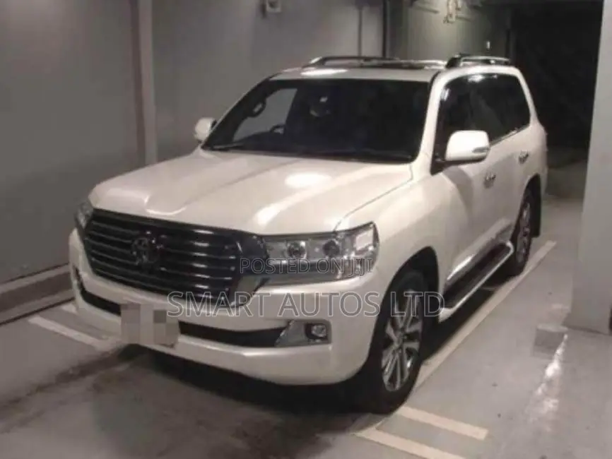 Toyota Land Cruiser 2017 Pearl