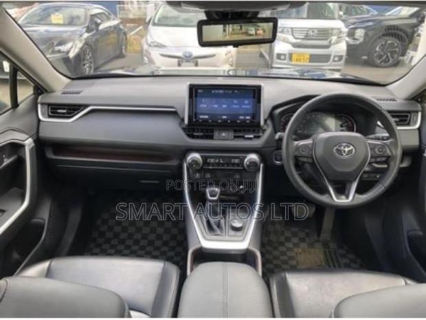 Toyota RAV4 2020 Blue - thumbnail 2