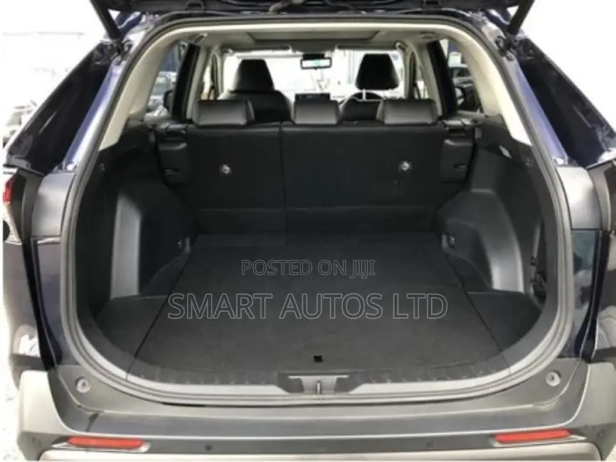 Toyota RAV4 2020 Blue