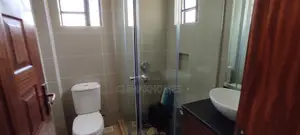 5bdrm Villa in Ololua, Oloolua for sale