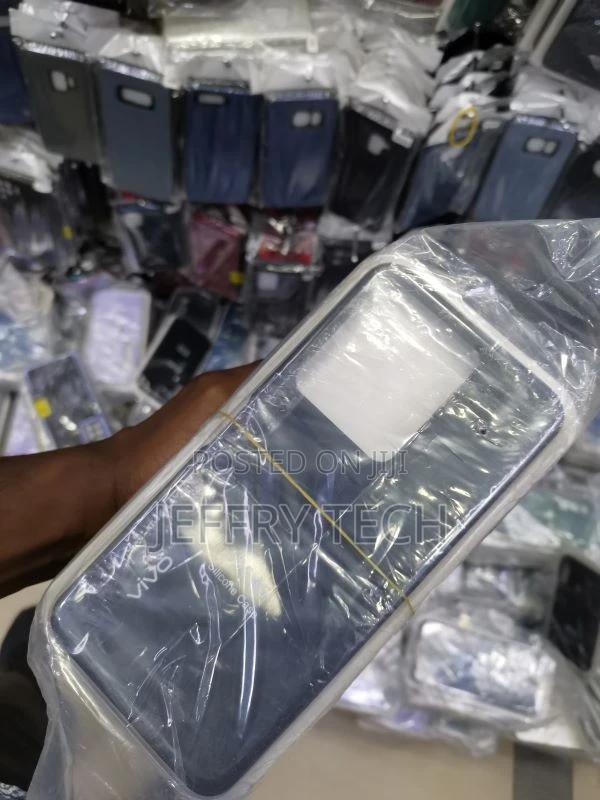 Silicone Back Case for Vivo Y36 - Black - thumbnail 3