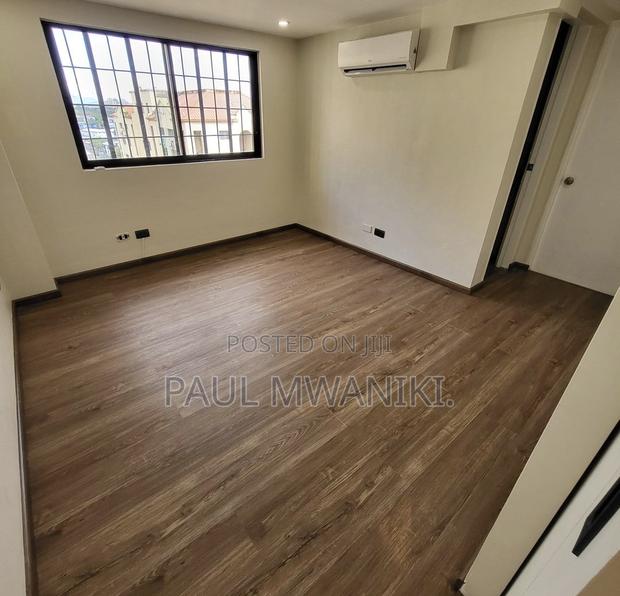 Wood Laminates Flooring. - 8mm/12mm. - thumbnail 2