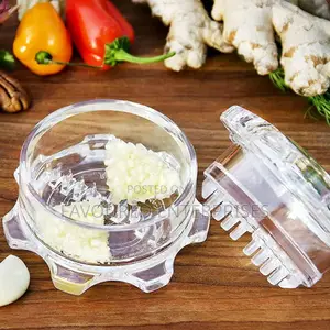 Twist Masher Garlic Mincer