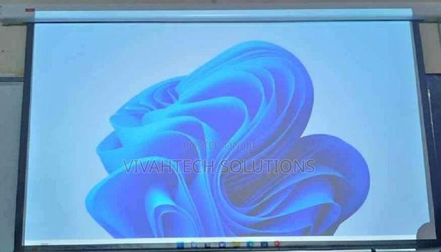 Electric Projector Screen 240cm X 240cm (96"X96") - thumbnail 3