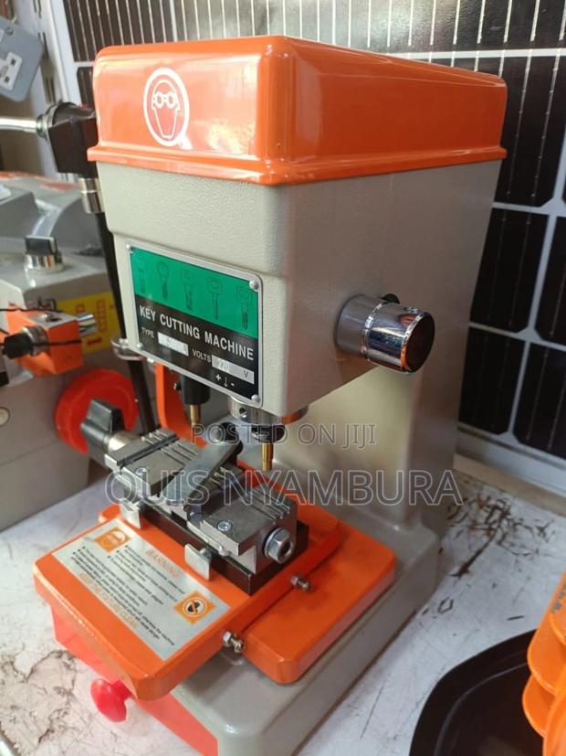 Key Cutter Key Cutting Machine. - main view