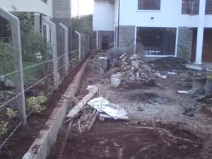 Landscaping, Lawn Mowing Trimming And Designing