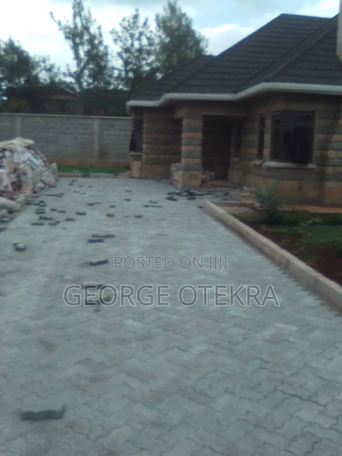 Landscaping, Lawn Mowing Trimming And Designing
