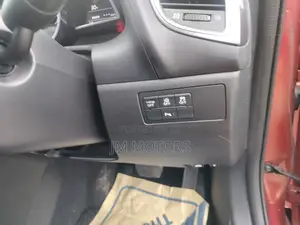 Mazda Axela 2017 Red