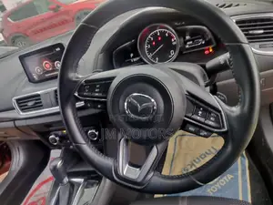 Mazda Axela 2017 Red