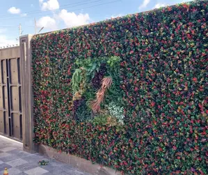 Green Wall Hedges