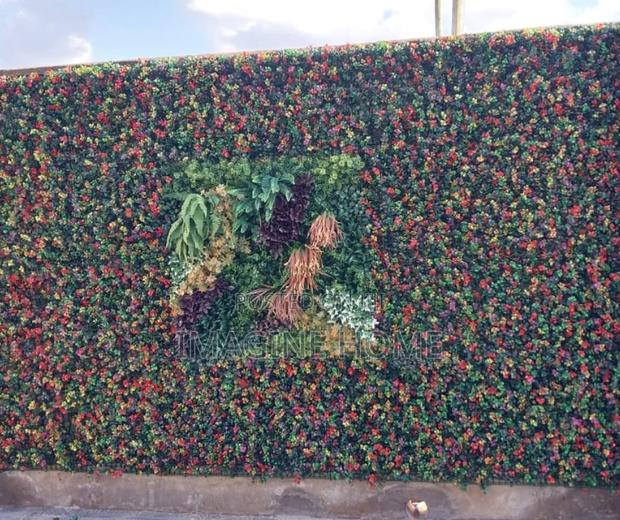 Artificial Green Wall Hedges - thumbnail 2