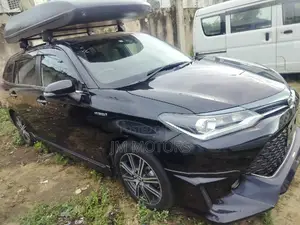 Toyota Corolla Fielder 2017 Black