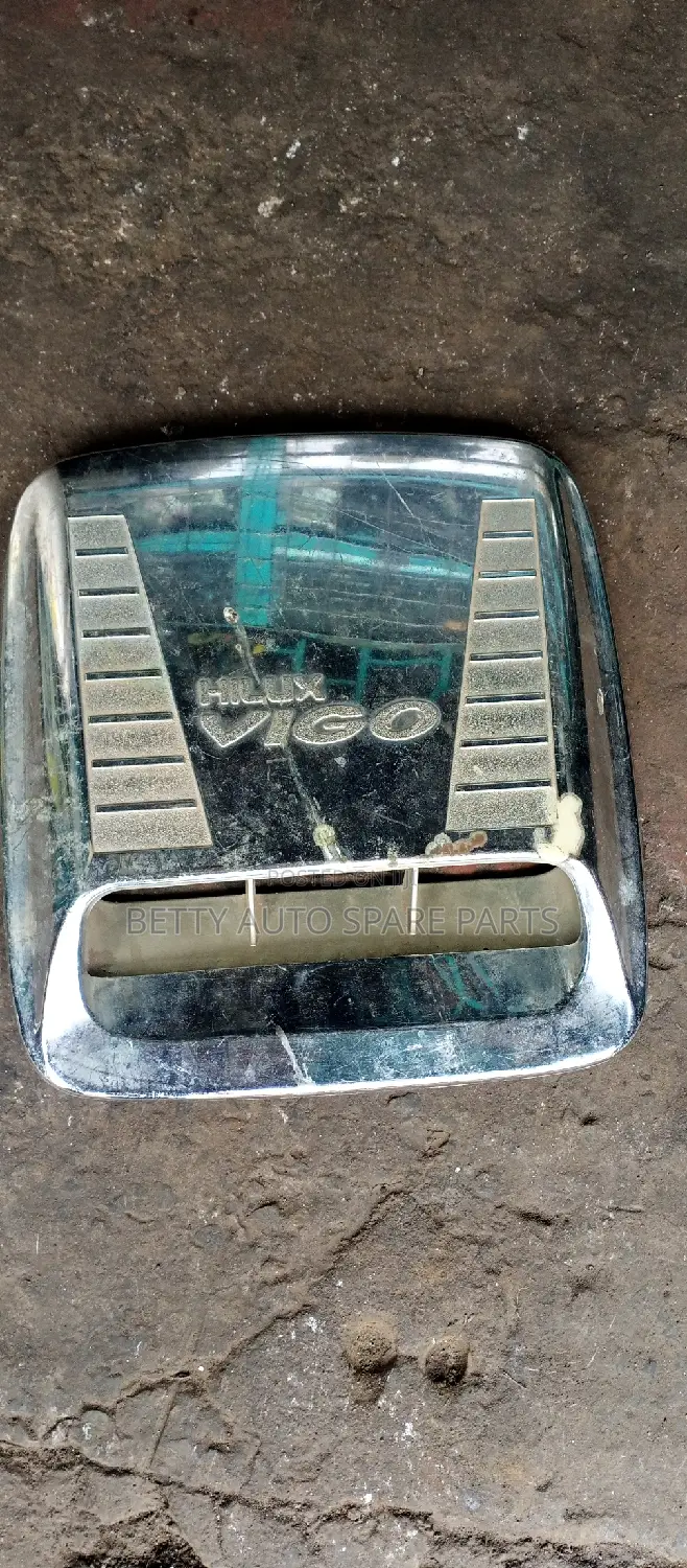 Toyota Vigo 2 Wd Scoop
