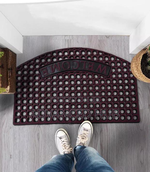 High Quality Rubber Door Mat With Welcome Message - main view