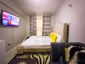 Lavish Studio Thindigua