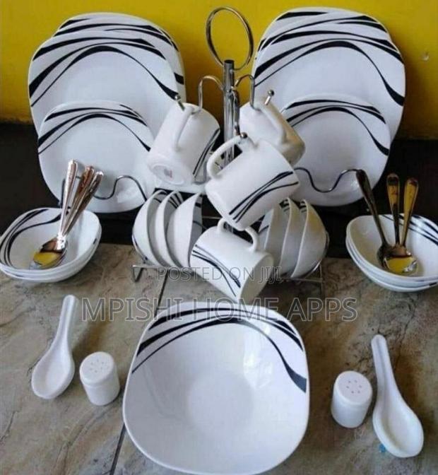 Quadra Square Dinner Set