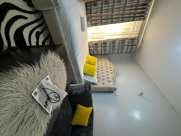 Lavish Studio Thindigua - main view