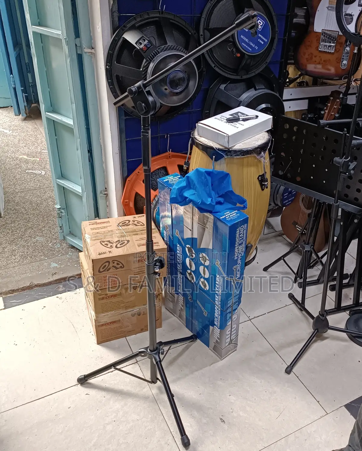 Boyong Tripod Stand BY-789