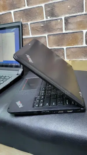 Laptop Lenovo Yoga 11e 4GB Intel Celeron SSD 128GB