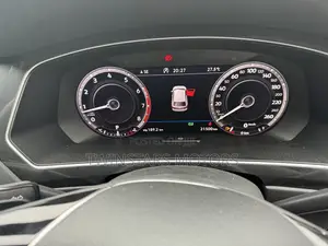 Volkswagen Tiguan 2018 Gold