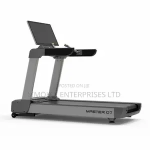 Wide Screen Heavy Commercial Treadmill Master Q7P
