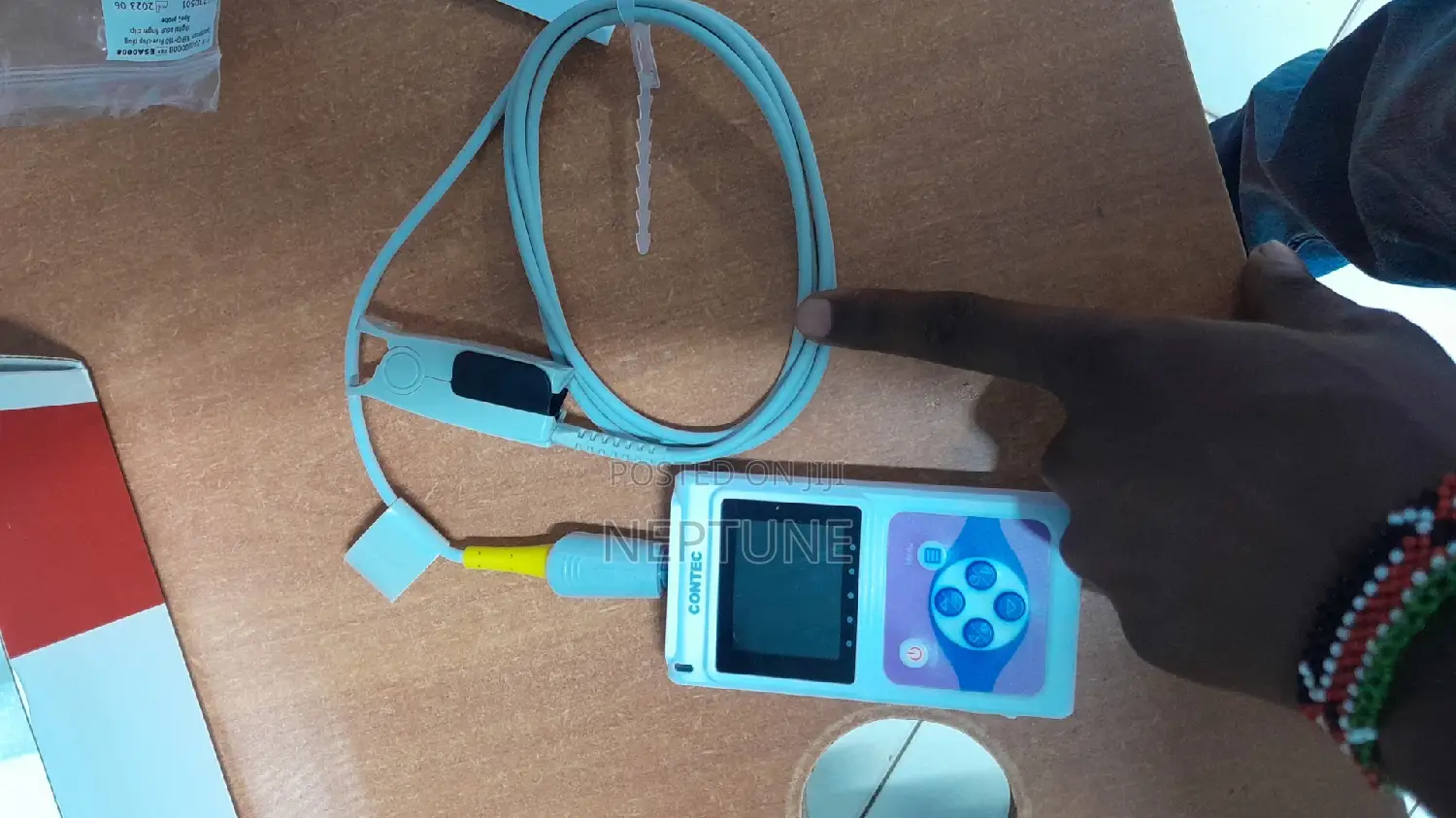 Handheld Oximeter