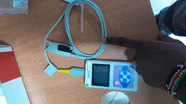 Handheld Oximeter
