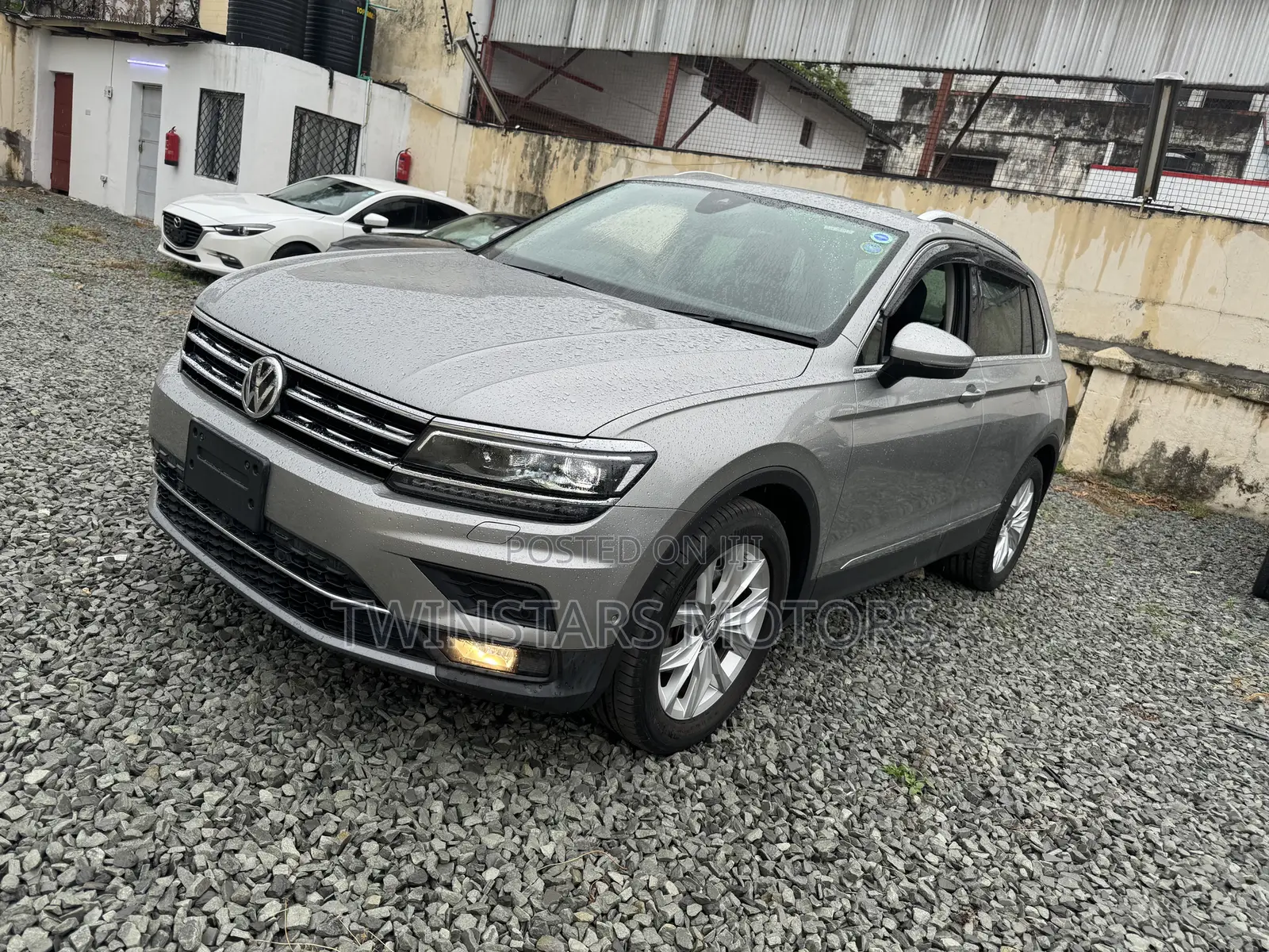 Volkswagen Tiguan 2018 Gold