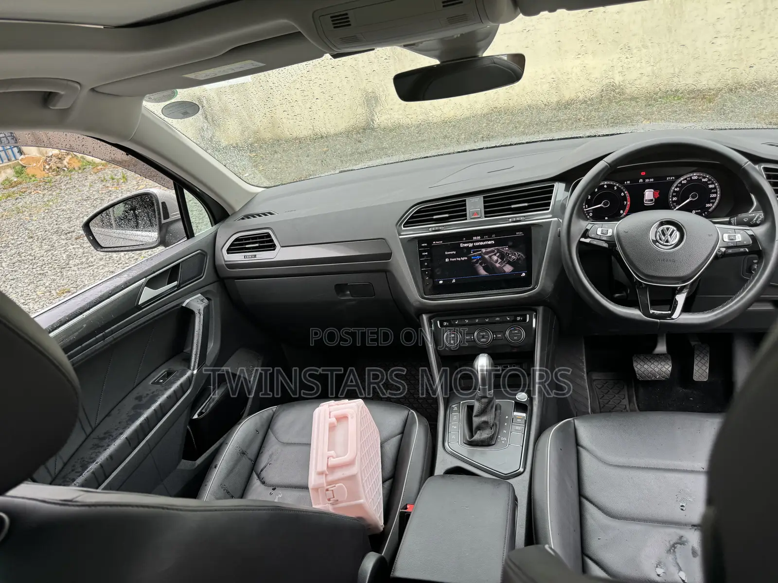 Volkswagen Tiguan 2018 Gold