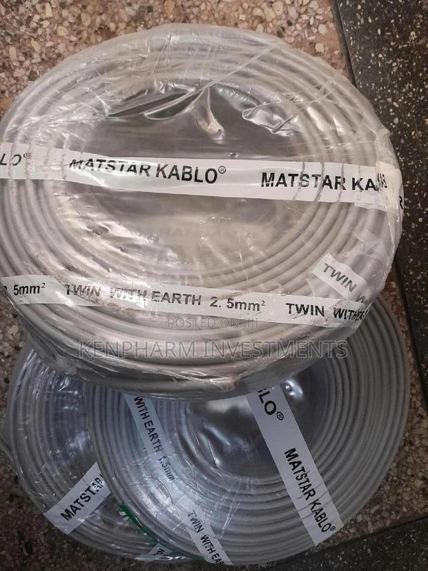 Secure 3 Core Earth Electric Cable: 2.5mm Twin With Earth - main view