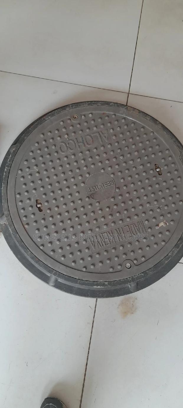 Lockable Circular Manhole Cover-600mm Diameter - thumbnail 3